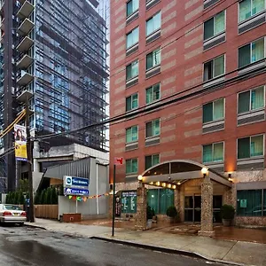 Western Queens Court 3* New York