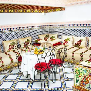 riad-dar-senhaji.hotelfesmorocco.com/